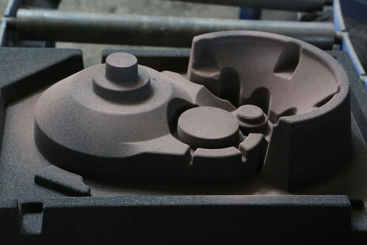 Furan resin sand casting